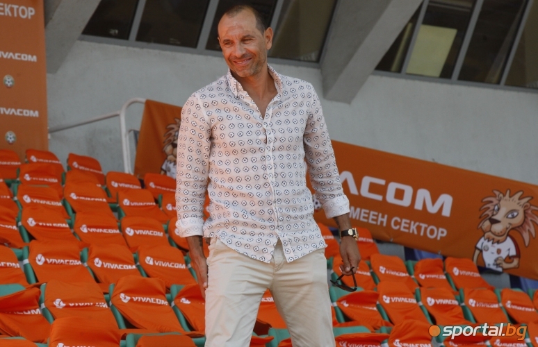  Мартин Петров открива семейна зона на стадион "Васил Левски" за мача с Швеция