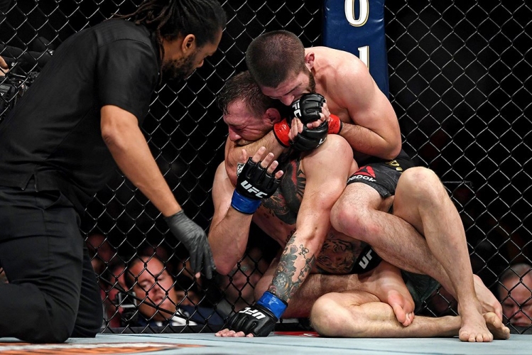  Хабиб Нурмагомедов задуши Конър Макгрегър на UFC 229 