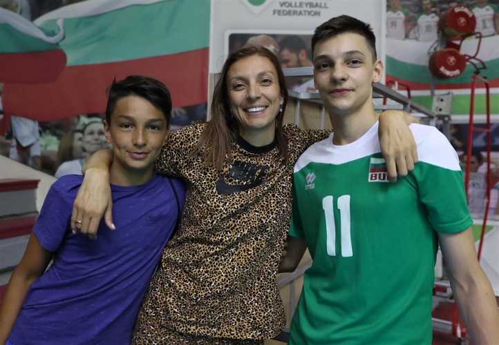  България с отличен старт на Европейското състезание в София 